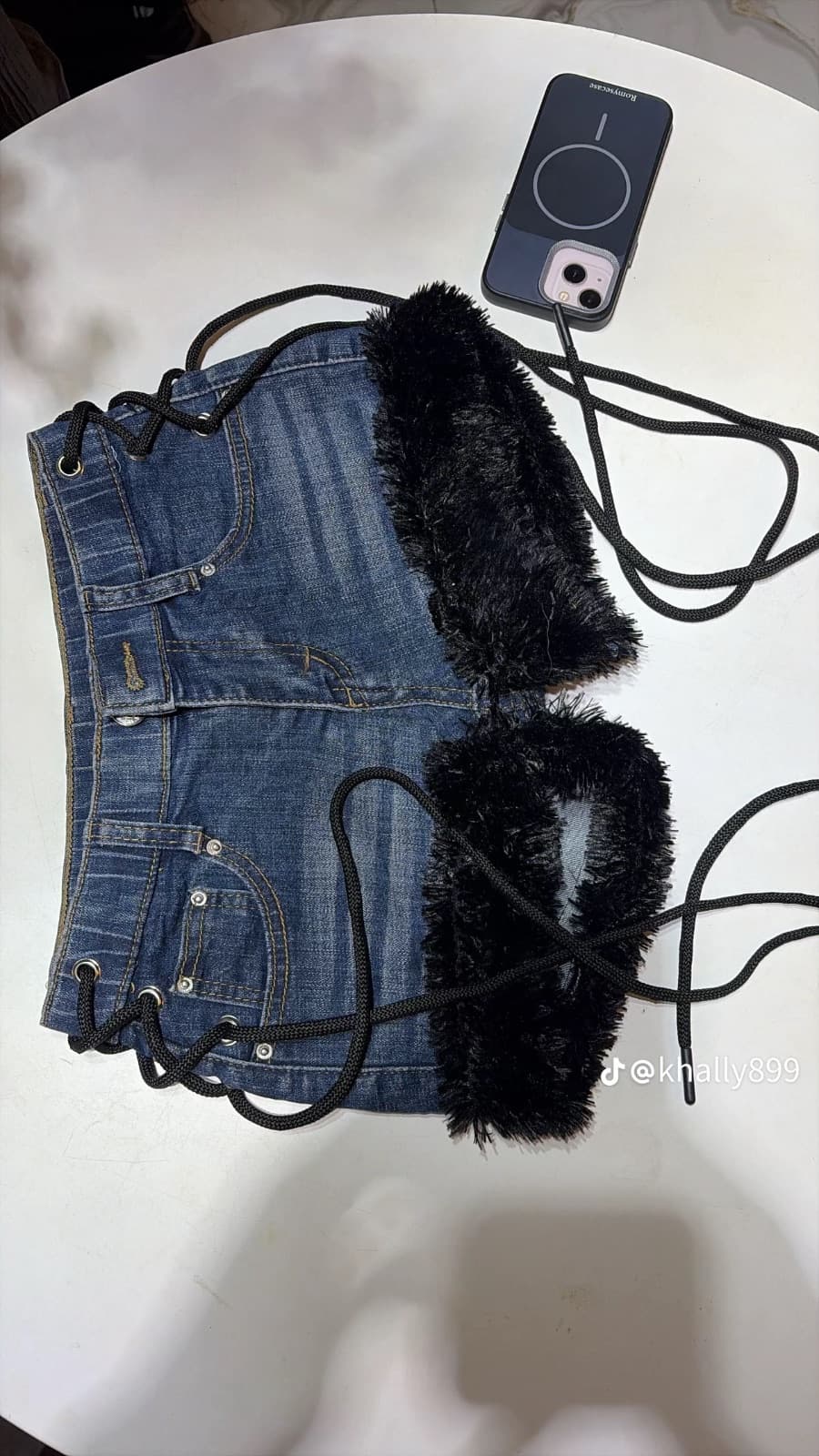 Ladies fur short
